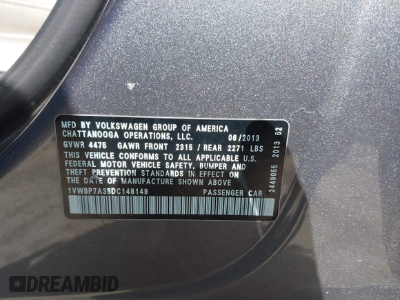2013 Volkswagen Passat SE w/Sunroof & Nav with VIN 1VWBP7A35DC148149, listed as a IAAI auction lot 42148096 with 228,555 mi miles. Bid and sale history available at carsss.com. Image 9.