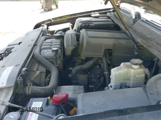 2008 Chevrolet Tahoe с VIN 1GNFC13578R170174, выставлен на аукционе IAAI как лот 43074180 с пробегом 154 040 миль миль и . История ставок и продаж доступна на DreamBid. Изображение 12.