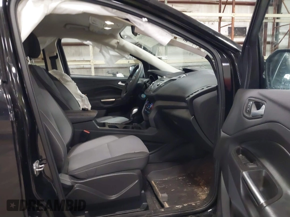2018 Ford Escape SE with VIN 1FMCU9GD7JUD36295, listed as a IAAI auction lot 41855037 with 85,305 mi miles. Bid and sale history available at carsss.com. Image 5.