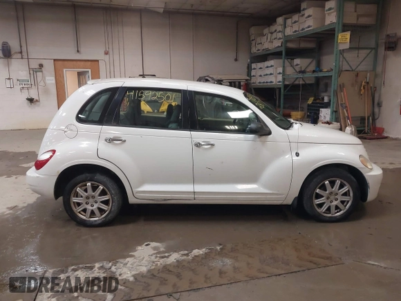 2009 Chrysler PT Cruiser with VIN 3A8FY489X9T543605, listed as a IAAI auction lot 41592501 with 96,825 mi miles and . Bid and sale history available at DreamBid. Image 14.