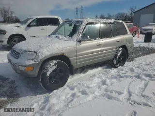 2000 Toyota RAV4 with VIN JT3HP10V3Y7161773, listed as a Copart auction lot 45489065 with 248,042 mi miles and Clean Title. Bid and sale history available at carsss.com. Image 1.