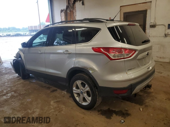 2013 Ford Escape SE z VIN 1FMCU9G90DUA34122, wystawiony jako Copart lot #60875735 z przebiegiem 174 118 mil mil oraz Szkoda całkowita • Salvage title. Historia ofert i sprzedaży dostępna na DreamBid. Obrazek 2.