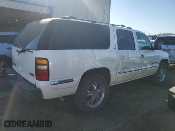 2002 GMC Yukon XL SLT with VIN 1GKEC16T62J193518, listed as a Copart auction lot 73010524 with 246,849 mi miles and Salvage Title. Bid and sale history available at carsss.com. Image 3.
