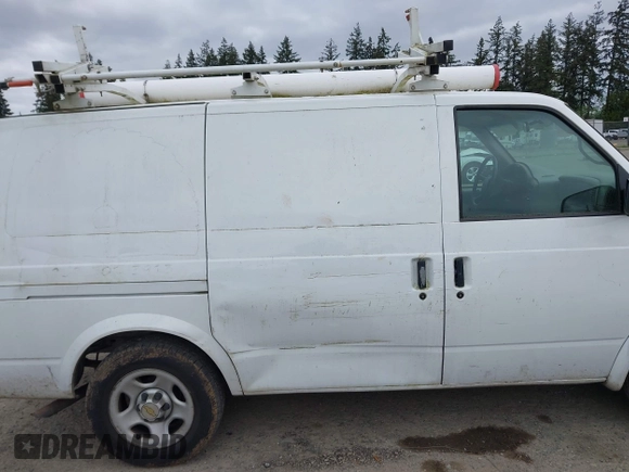 2003 Chevrolet Astro Cargo with VIN 1GCDL19X13B146091, listed as a IAAI auction lot 42129634 with 259,720 mi miles and . Bid and sale history available at DreamBid. Image 6.