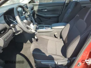 2025 Nissan Sentra SV z VIN 3N1AB8CV5SY270759, wystawiony jako Copart lot #58352675 z przebiegiem 4333 mil mil oraz Szkoda całkowita • Salvage title. Historia ofert i sprzedaży dostępna na DreamBid. Obrazek 7.