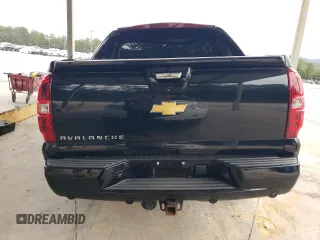 2013 Chevrolet Avalanche LTZ with VIN 3GNTKGE74DG303121, listed as a Copart auction lot 70452564 with 0 mi miles and Salvage Title. Bid and sale history available at carsss.com. Image 6.