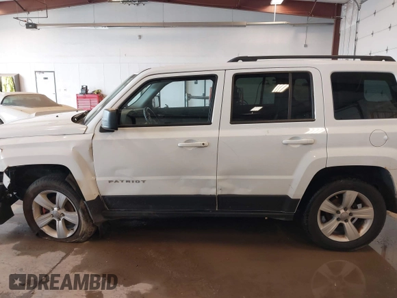 2016 Jeep Patriot High Altitude with VIN 1C4NJRFB4GD658942, listed as a IAAI auction lot 42306838 with 111,792 mi miles and . Bid and sale history available at DreamBid. Image 15.