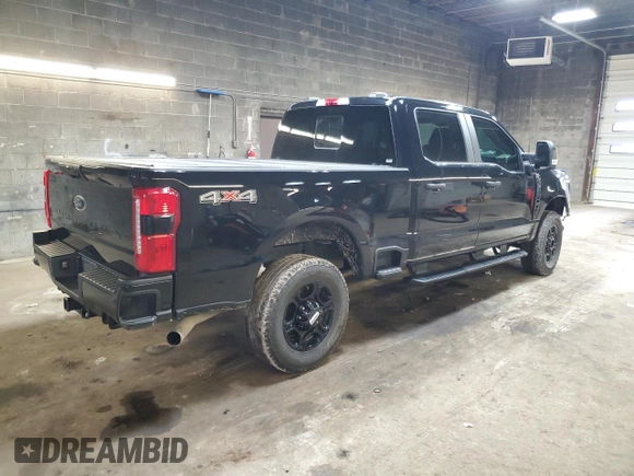 2023 Ford F-250 XL with VIN 1FT8W2BA0PEC08122, listed as a Copart auction lot 48153285 with 18,904 mi miles and Salvage title. Bid and sale history available at DreamBid. Image 3.