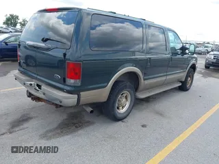 2002 Ford Excursion Limited с VIN 1FMNU43S42ED22009, выставлен на аукционе IAAI как лот 42850001 с пробегом 132 395 миль миль и . История ставок и продаж доступна на DreamBid. Изображение 4.