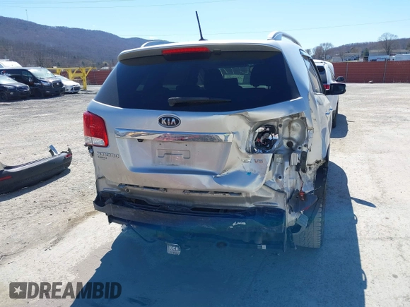 2011 Kia Sorento EX with VIN 5XYKUDA28BG104771, listed as a IAAI auction lot 41875456 with 137,340 mi miles. Bid and sale history available at carsss.com. Image 6.