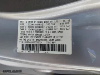 2005 Honda CR-V LX with VIN JHLRD68565C015724, listed as a IAAI auction lot 42021737 with 207,142 mi miles. Bid and sale history available at carsss.com. Image 9.