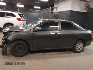 2010 Toyota Corolla z VIN 1NXBU4EE1AZ377922, wystawiony jako IAAI lot #41892589 z przebiegiem 103 178 mil mil oraz . Historia ofert i sprzedaży dostępna na DreamBid. Obrazek 14.