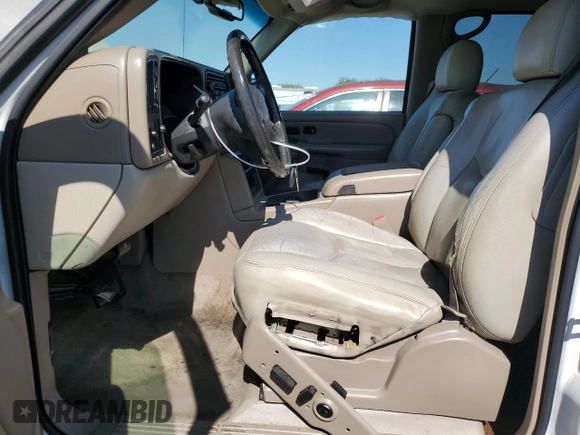 2004 Chevrolet Tahoe Z71 with VIN 1GNEK13T44R142842, listed as a Copart auction lot 62609755 with 229,554 mi miles and Salvage title. Bid and sale history available at DreamBid. Image 7.
