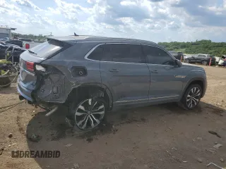 2022 Volkswagen Atlas SEL Premium R-Line z VIN 1V2FE2CA6NC208075, wystawiony jako Copart lot #61215525 z przebiegiem 56 441 mil mil oraz Szkoda całkowita • Salvage title. Historia ofert i sprzedaży dostępna na DreamBid. Obrazek 3.