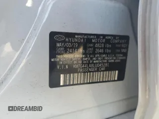2020 Genesis G70 2.0T with VIN KMTG44LA8LU045281, listed as a Copart auction lot 88885995 with 68,222 mi miles and Salvage title. Bid and sale history available at DreamBid. Image 12.