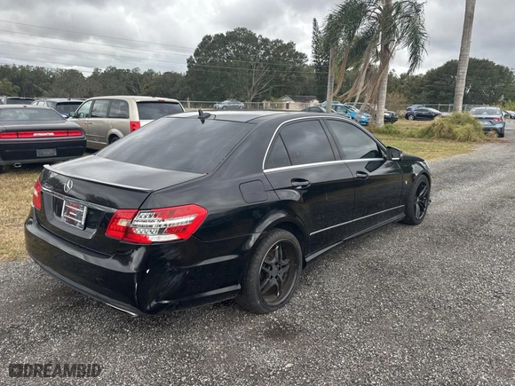 2011 Mercedes-Benz E-Class E 350 Luxury with VIN WDDHF8HB1BA397999, listed as a Copart auction lot 84910464 with 157,257 mi miles and Clean Title. Bid and sale history available at carsss.com. Image 4.