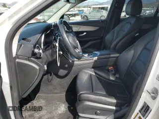 2019 Mercedes-Benz GLC 300 с VIN WDC0G4JBXKV161152, выставлен на аукционе Copart как лот 60893005 с пробегом 84 371 миль миль и Списание • Salvage title. История ставок и продаж доступна на DreamBid. Изображение 7.