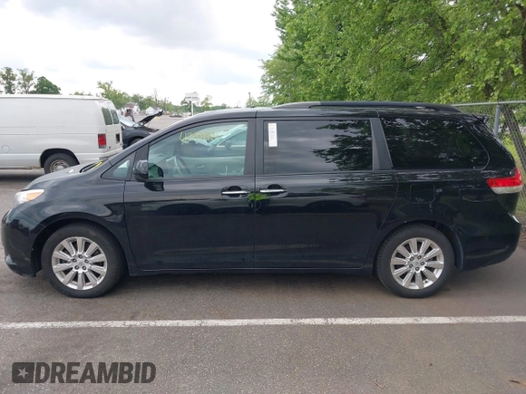 2011 Toyota Sienna XLE с VIN 5TDDK3DC2BS002852, выставлен на аукционе IAAI как лот 42399985 с пробегом 143 236 миль миль и . История ставок и продаж доступна на DreamBid. Изображение 14.