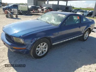 2008 Ford Mustang Deluxe z VIN 1ZVHT80N285185815, wystawiony jako Copart lot #56899665 z przebiegiem 246 750 mil mil oraz Szkoda całkowita • Salvage title. Historia ofert i sprzedaży dostępna na DreamBid. Obrazek 1.