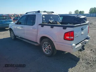 2007 Ford Explorer Sport Trac Limited z VIN 1FMEU33827UA01310, wystawiony jako IAAI lot #42180290 z przebiegiem 200 132 mil mil oraz . Historia ofert i sprzedaży dostępna na DreamBid. Obrazek 3.
