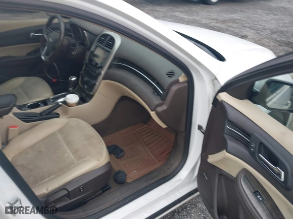 2015 Chevrolet Malibu LT with VIN 1G11D5SL5FF324119, listed as a IAAI auction lot 42041231 with 183,074 mi miles. Bid and sale history available at carsss.com. Image 5.