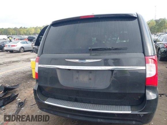 2014 Chrysler Town & Country Touring-L with VIN 2C4RC1CG5ER347141, listed as a IAAI auction lot 41948572 with 133,495 mi miles. Bid and sale history available at carsss.com. Image 16.