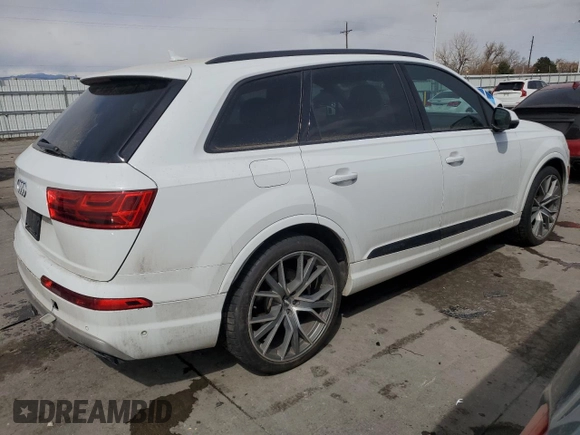 2019 Audi Q7 Prestige with VIN WA1VAAF72KD018406, listed as a Copart auction lot 49321975 with 134,333 mi miles and Salvage Title. Bid and sale history available at carsss.com. Image 3.