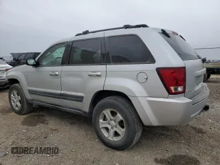2006 Jeep Grand Cherokee Laredo with VIN 1J4HS48N26C215336, listed as a Copart auction lot 87671585 with 196,800 mi miles and Salvage Title. Bid and sale history available at carsss.com. Image 2.