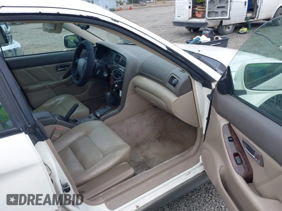 2001 Subaru Legacy Outback Limited with VIN 4S3BE686017205770, listed as a IAAI auction lot 40132738 with 224,483 mi miles and . Bid and sale history available at DreamBid. Image 5.