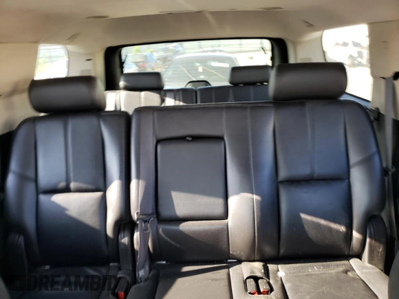 2009 GMC Yukon SLT w/4SA with VIN 1GKFC33J99R297063, listed as a Copart auction lot 53212104 with 289,213 mi miles and Salvage Title. Bid and sale history available at carsss.com. Image 10.