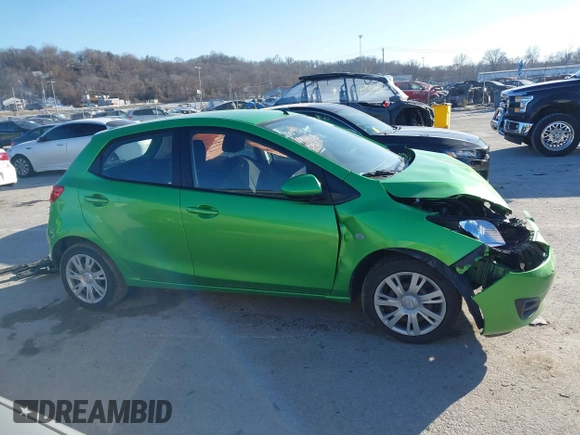 2013 Mazda Mazda2 Sport with VIN JM1DE1KY2D0165212, listed as a IAAI auction lot 41395935 with 87,234 mi miles. Bid and sale history available at carsss.com. Image 14.