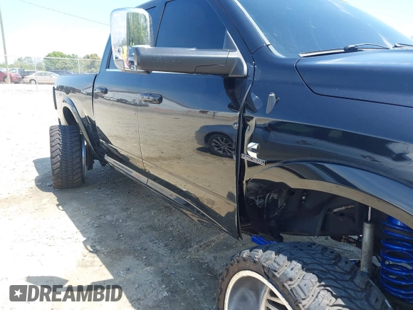 2015 Ram 2500 Laramie с VIN 3C6UR5FL1FG697518, выставлен на аукционе IAAI как лот 42011674 с пробегом 154 287 миль миль и . История ставок и продаж доступна на DreamBid. Изображение 18.