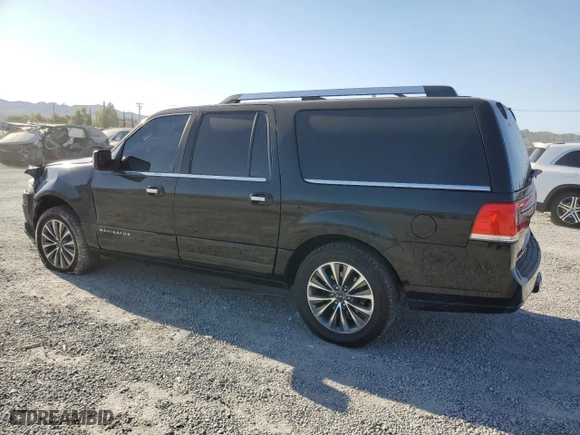 2016 Lincoln Navigator L with VIN 5LMJJ3HTXGEL08591, listed as a Copart auction lot 70049694 with 123,971 mi miles and Salvage Title. Bid and sale history available at carsss.com. Image 2.