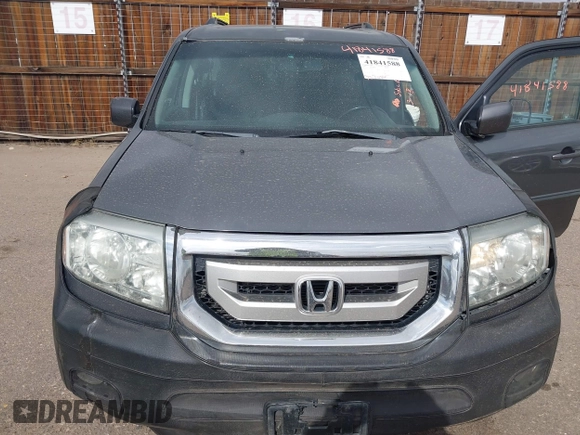 2011 Honda Pilot EX-L with VIN 5FNYF4H65BB066162, listed as a IAAI auction lot 41841588 with 387,036 mi miles and . Bid and sale history available at carsss.com. Image 6.