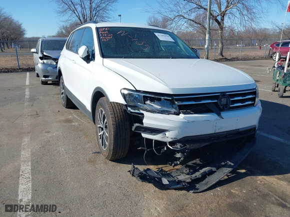 2021 Volkswagen Tiguan S with VIN 3VV1B7AX0MM019574, listed as a IAAI auction lot 41705274 with 46,175 mi miles. Bid and sale history available at carsss.com. Image 6.