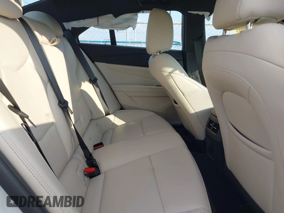 2024 Cadillac CT4 Luxury z VIN 1G6DA5RK2R0127414, wystawiony jako IAAI lot #41189546 z przebiegiem 6 383 mil mil oraz . Historia ofert i sprzedaży dostępna na DreamBid. Obrazek 8.