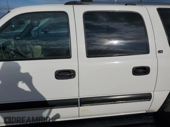 2001 Chevrolet Suburban LS with VIN 3GNEC16TX1G192908, listed as a Copart auction lot 75622674 with 0 mi miles and Salvage Title. Bid and sale history available at carsss.com. Image 13.