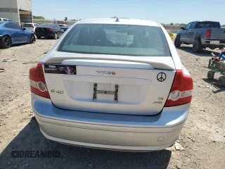 2006 Volvo S40 2.5L Turbo с VIN YV1MH682162184133, выставлен на аукционе Copart как лот 56598235 с пробегом 134 576 миль миль и Списание • Salvage title. История ставок и продаж доступна на DreamBid. Изображение 6.