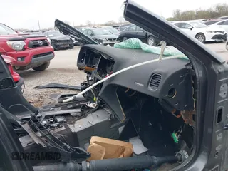 2019 Dodge Charger R/T z VIN 2C3CDXCT7KH527794, wystawiony jako IAAI lot #41946652 z przebiegiem Nie podano mil oraz . Historia ofert i sprzedaży dostępna na DreamBid. Obrazek 5.