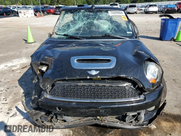 2012 MINI Convertible S with VIN WMWZP3C54CT296796, listed as a Copart auction lot 72209604 with 90,864 mi miles and Salvage title. Bid and sale history available at DreamBid. Image 5.