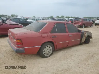 1993 Mercedes-Benz 300 with VIN WDBEA28E4PB866246, listed as a Copart auction lot 50923105 with Not Provided miles and Non Repairable. Bid and sale history available at DreamBid. Image 3.