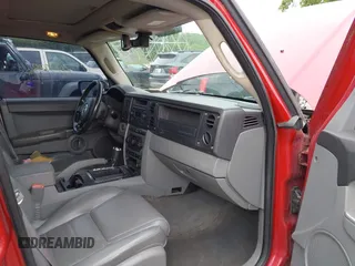 2006 Jeep Commander with VIN 1J8HG48K36C318982, listed as a IAAI auction lot 42344756 with 203,838 mi miles and . Bid and sale history available at DreamBid. Image 5.