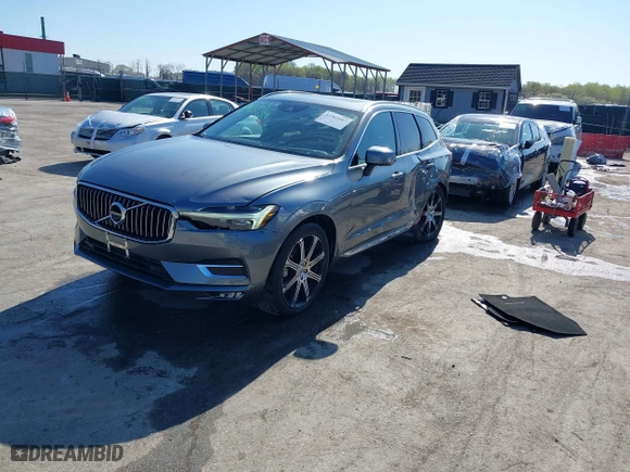 2020 Volvo XC60 Inscription with VIN YV4102RL5L1490699, listed as a IAAI auction lot 41962007 with 56,607 mi miles. Bid and sale history available at carsss.com. Image 17.