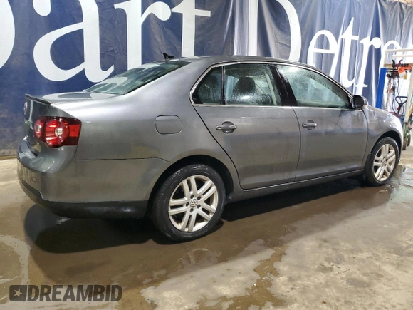 2010 Volkswagen Jetta TDI z VIN 3VWAL7AJ1AM128254, wystawiony jako Copart lot #48739525 z przebiegiem 164 823 mil mil oraz Czysty tytuł • Clean title. Historia ofert i sprzedaży dostępna na DreamBid. Obrazek 3.