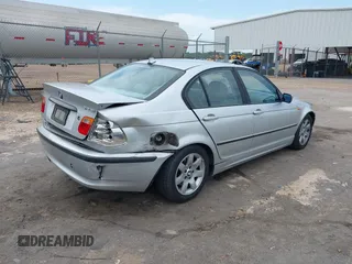 2004 BMW 3 Series 325i z VIN WBAEV33484KR31277, wystawiony jako IAAI lot #42147361 z przebiegiem 223 145 mil mil oraz . Historia ofert i sprzedaży dostępna na DreamBid. Obrazek 4.