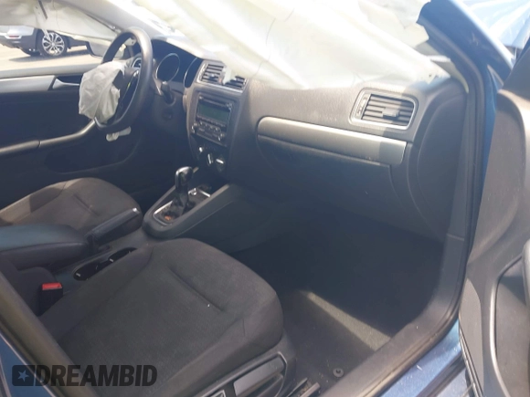 2015 Volkswagen Jetta SE с VIN 3VWD07AJXFM285827, выставлен на аукционе IAAI как лот 42325223 с пробегом 148 225 миль миль и . История ставок и продаж доступна на DreamBid. Изображение 5.