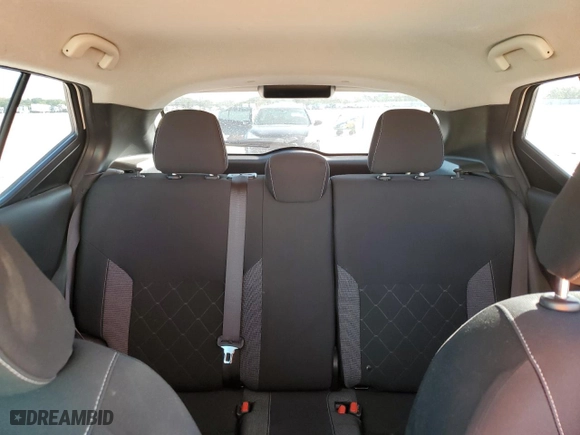 2018 Nissan Kicks SR with VIN 3N1CP5CU2JL538095, listed as a Copart auction lot 52100785 with 92,028 mi miles and Salvage Title. Bid and sale history available at carsss.com. Image 10.