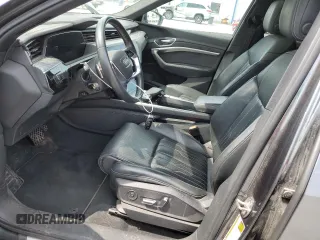 2019 Audi e-tron Prestige with VIN WA1VAAGE5KB006016, listed as a Copart auction lot 53279713 with 50,275 mi miles. Bid and sale history available at carsss.com. Image 7.