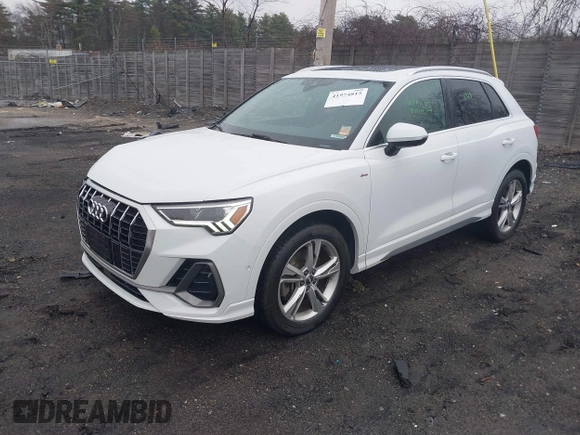 2020 Audi Q3 S line Prestige z VIN WA1FECF32L1105422, wystawiony jako IAAI lot #41974815 z przebiegiem 27 627 mil mil oraz . Historia ofert i sprzedaży dostępna na DreamBid. Obrazek 17.