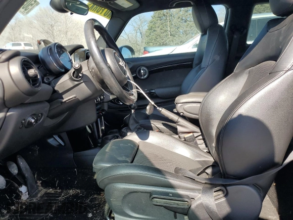 2016 MINI Hardtop S with VIN WMWXP7C55G3B49216, listed as a Copart auction lot 50579275 with 107,977 mi miles and Salvage Title. Bid and sale history available at DreamBid. Image 7.